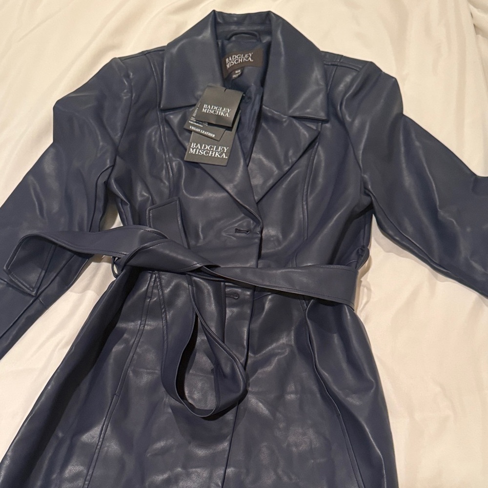 Badgley Mischka Women's Trench Coat in navy